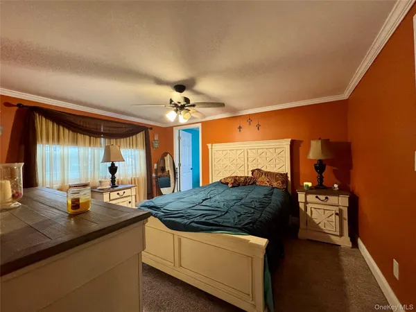 $699,999 | 160 Lincoln Boulevard, Hauppauge, NY 11788