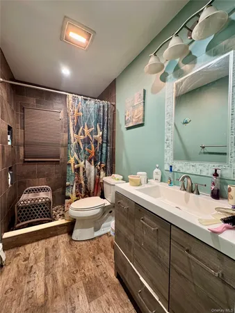 $699,999 | 160 Lincoln Boulevard, Hauppauge, NY 11788