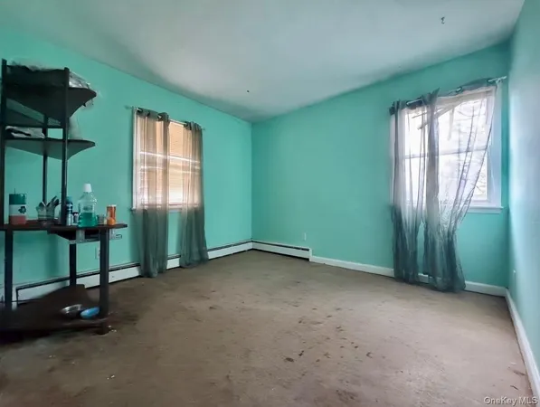 $699,999 | 160 Lincoln Boulevard, Hauppauge, NY 11788