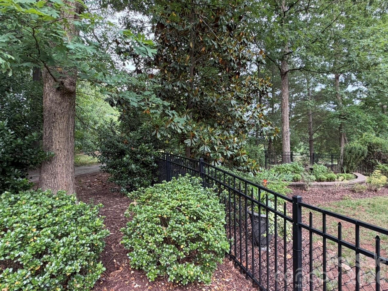 914 Players Ridge Road Hickory, NC 28601 - Photo 38 of 42