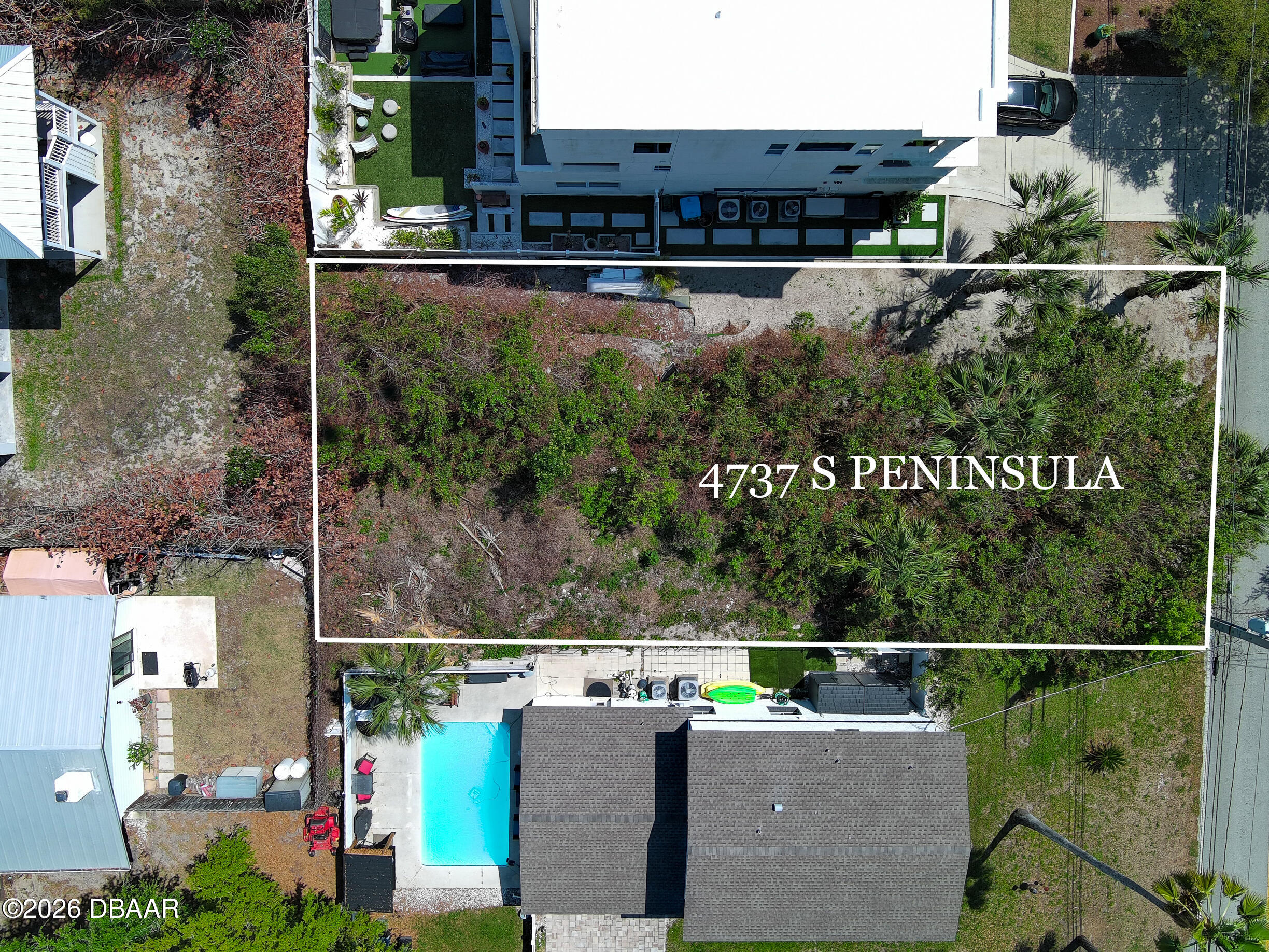 50 x 100 ft Lot!