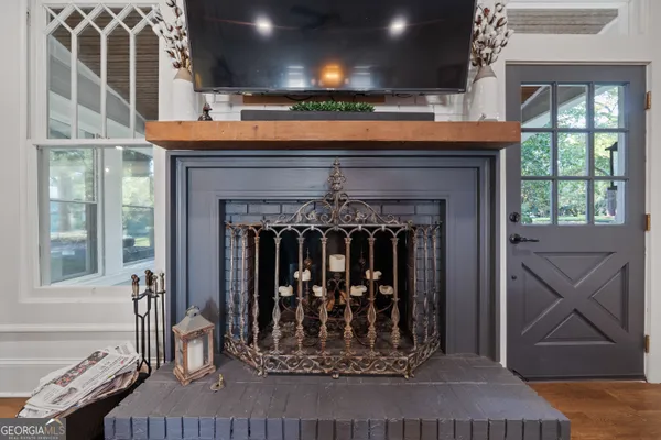 a view of a entryway