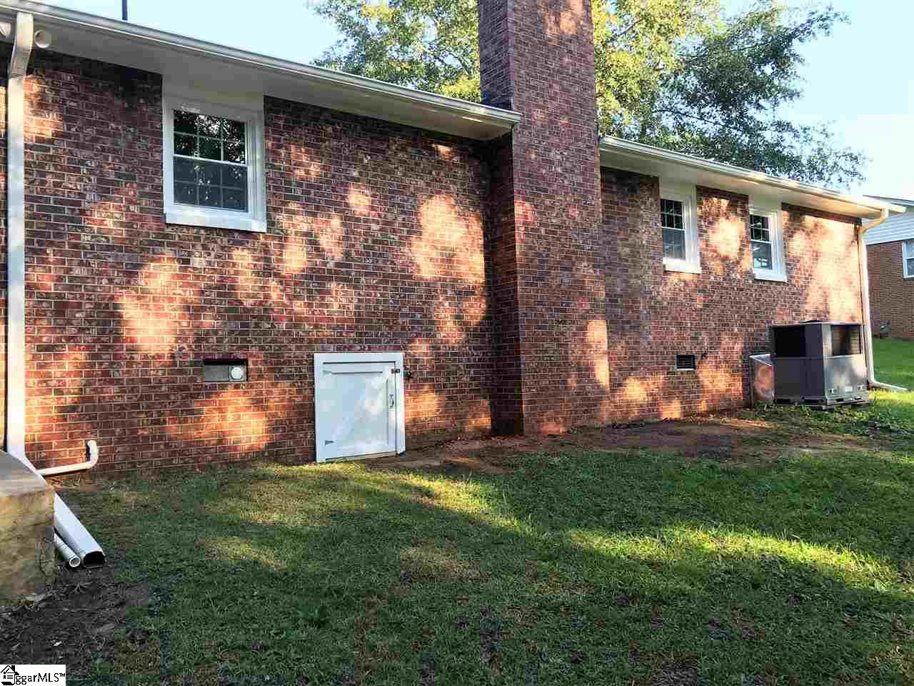 115 Rigdon Circle Pickens, SC 29671 - Photo 4 of 24 Gallery Image 4