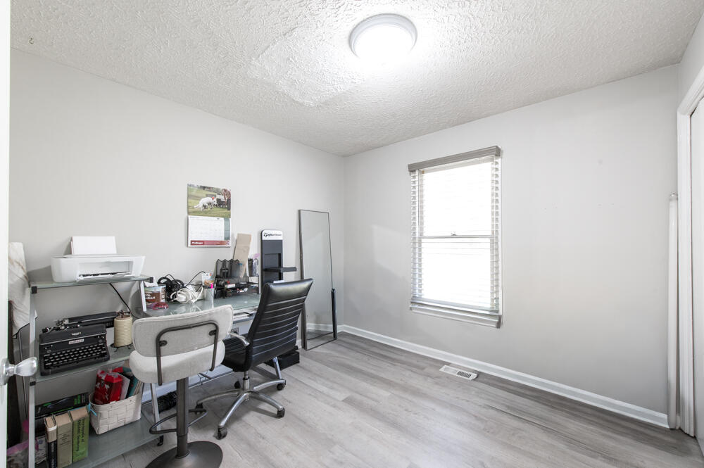 144 Old Barnwell Road Aiken, SC 29803 - Photo 11 of 16 Spare Bedroom or Office!