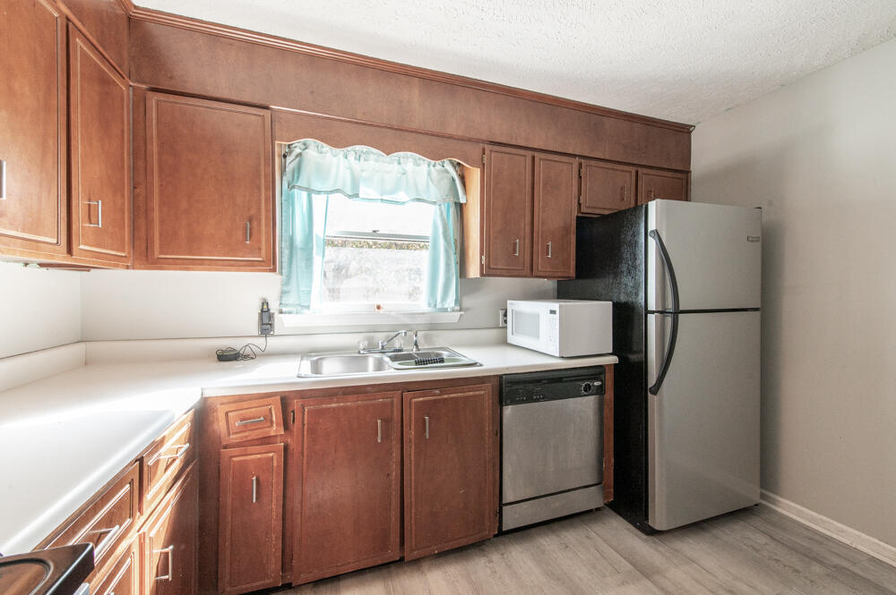 144 Old Barnwell Road Aiken, SC 29803 - Photo 6 of 16 Stainless Steel Appliances!