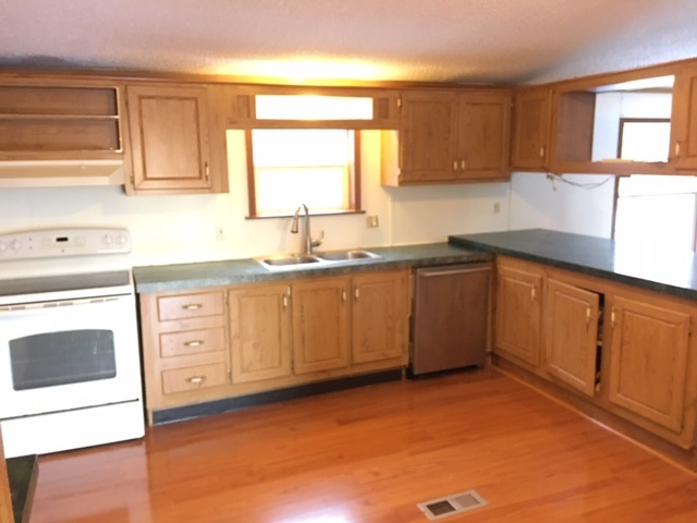 663 Walker Mountain Road Clarendon, VT 05759 - Photo 4 of 20 Gallery Image 4