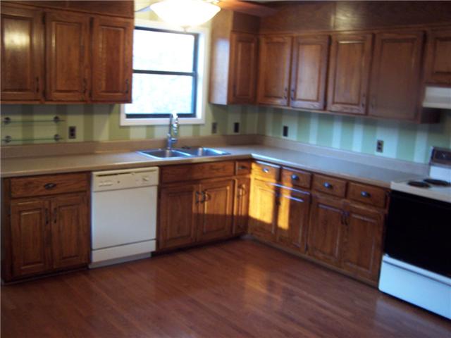 556 Lowe Branch Road Centerville, TN 37033 - Photo 2 of 20 Gallery Image 2