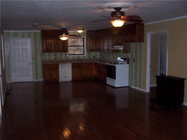 556 Lowe Branch Road Centerville, TN 37033 - Photo 6 of 20 Gallery Image 6