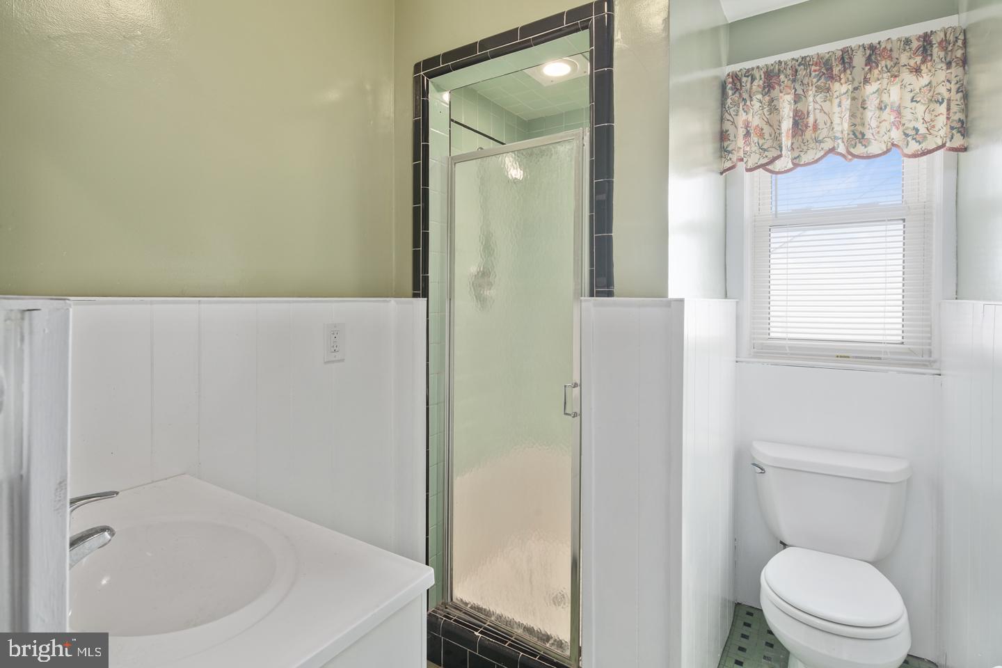 1524 Prospect Ridge Boulevard Haddon Heights, NJ 08035 - Photo 14 of 34 Full bath #2 main level