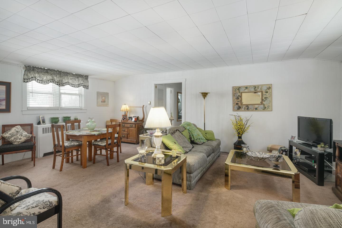 1524 Prospect Ridge Boulevard Haddon Heights, NJ 08035 - Photo 21 of 34 Upper level unit #2 living/dining room