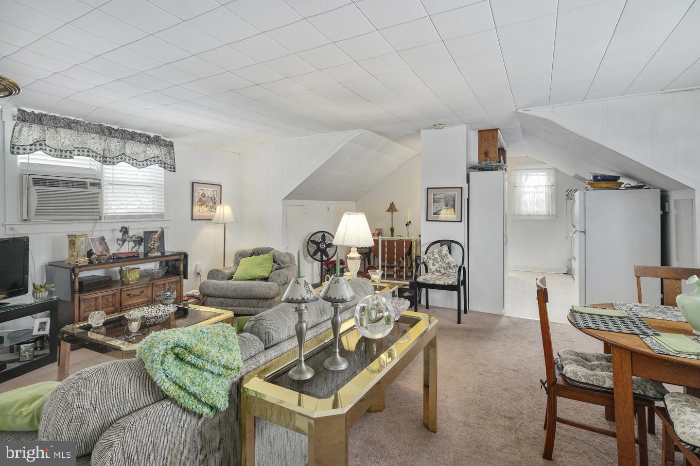 1524 Prospect Ridge Boulevard Haddon Heights, NJ 08035 - Photo 23 of 34 Upper level unit dining/living area
