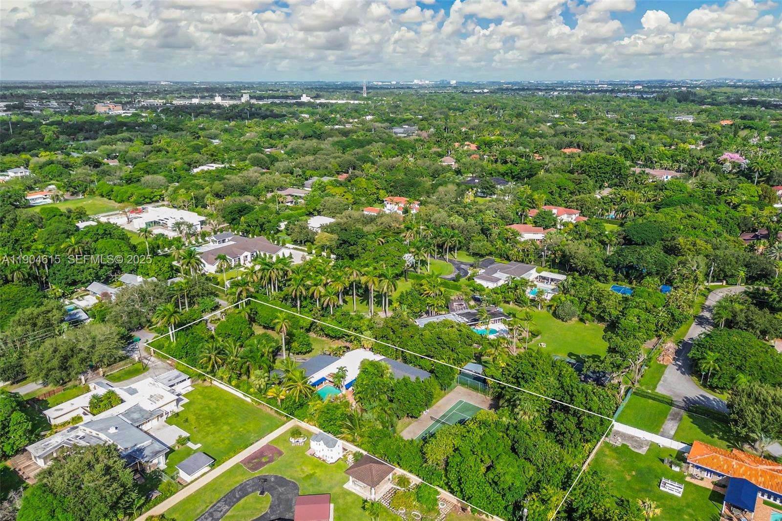 7701 Southwest 79th Court Miami, FL 33143 - Photo 9 of 10 a view of a yard