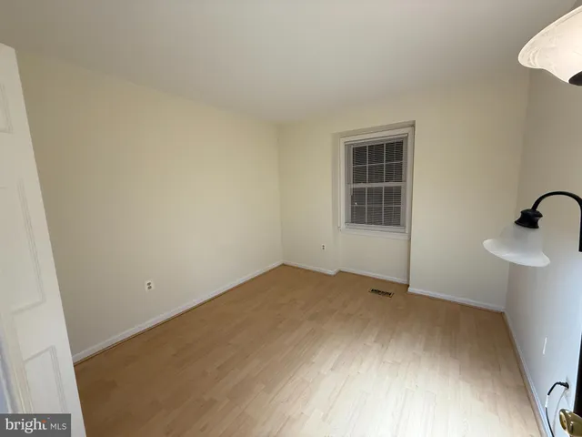 $2,900 | 4924 Van Walbeek Place, Annandale, VA 22003