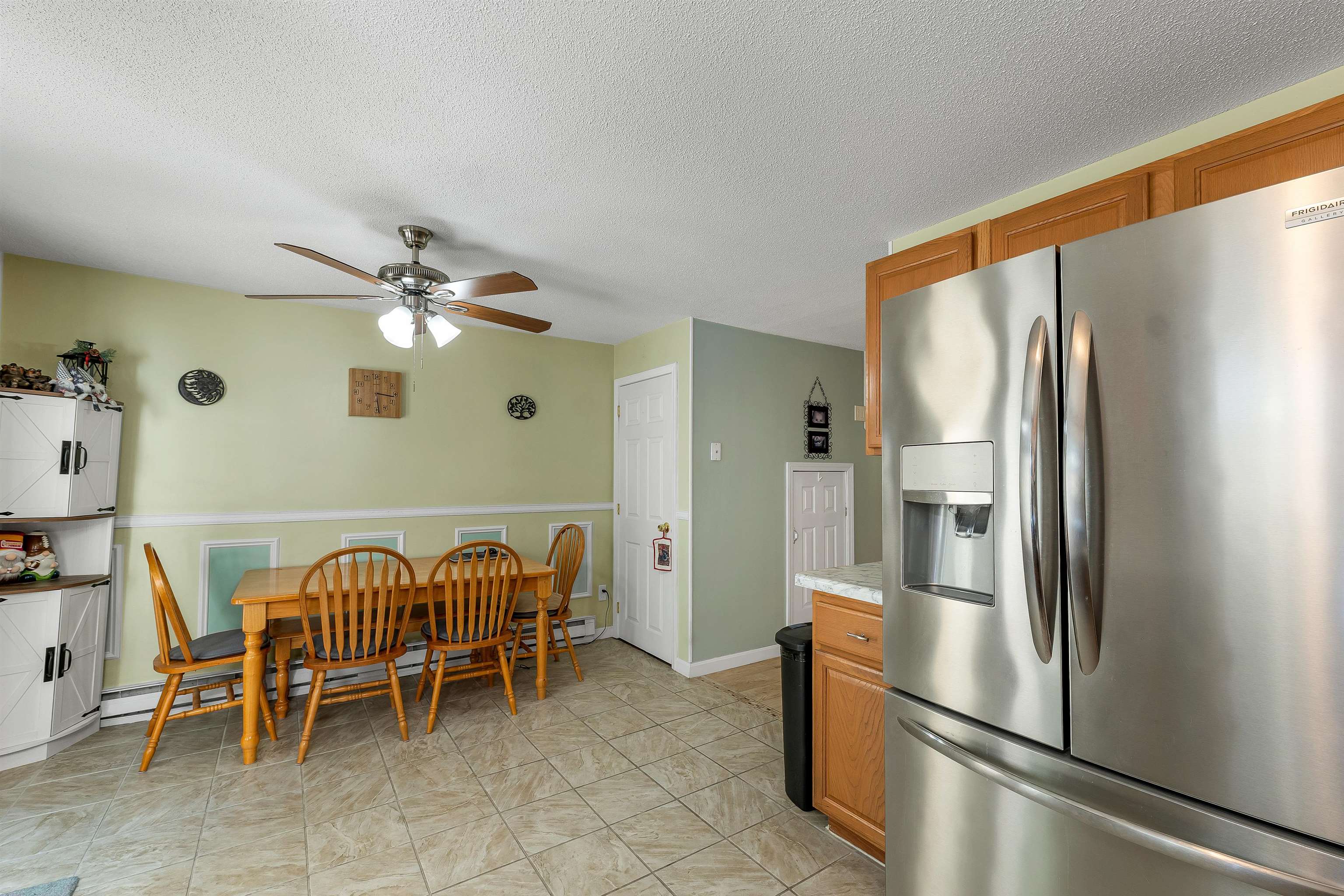 1035 South Mammoth Road, Unit 3 Manchester, NH 03109 - Photo 8 of 37