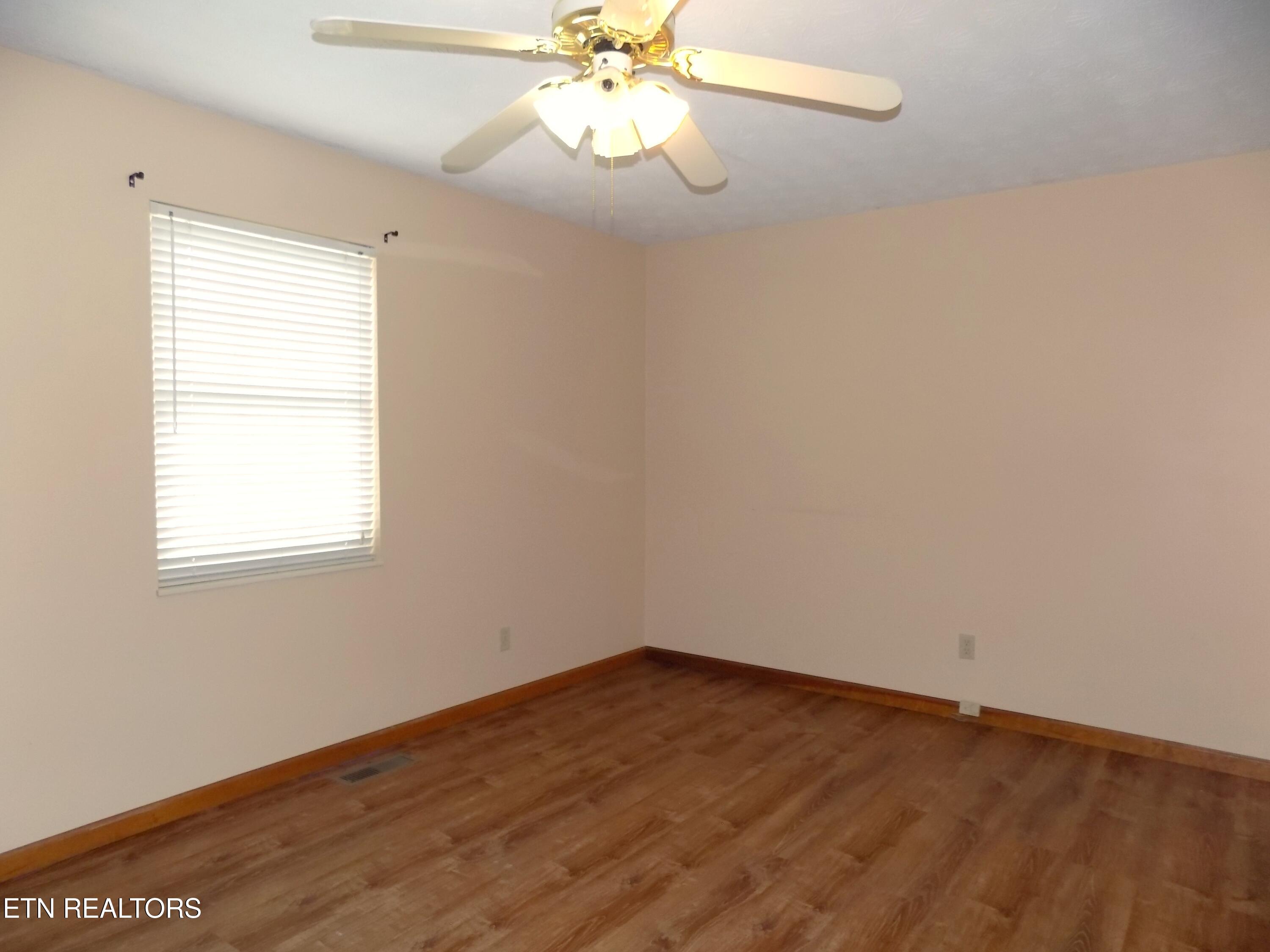 509 Alpine Circle Talbott, TN 37877 - Photo 14 of 44 Master Bedroom