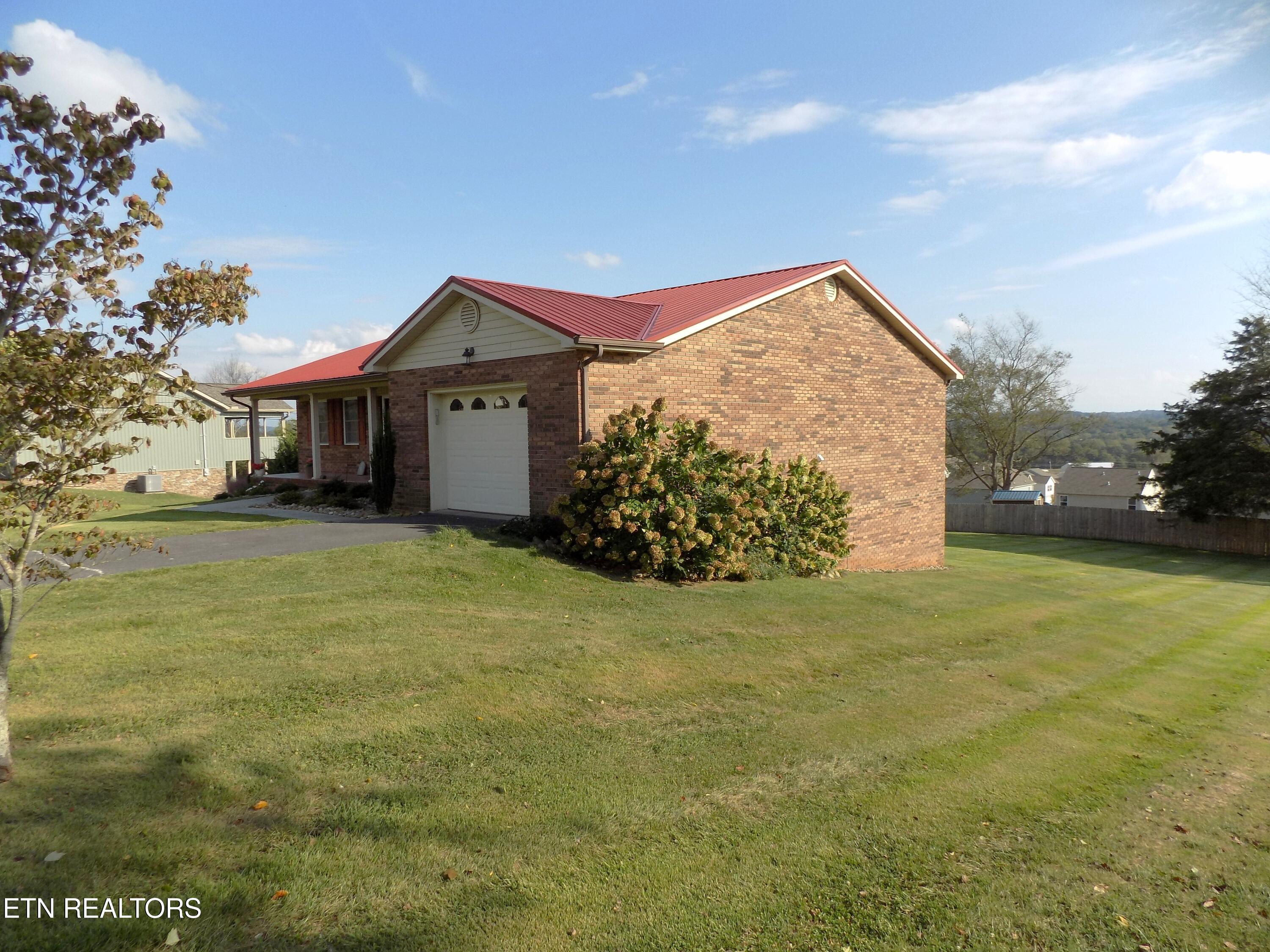 509 Alpine Circle Talbott, TN 37877 - Photo 41 of 44 Side