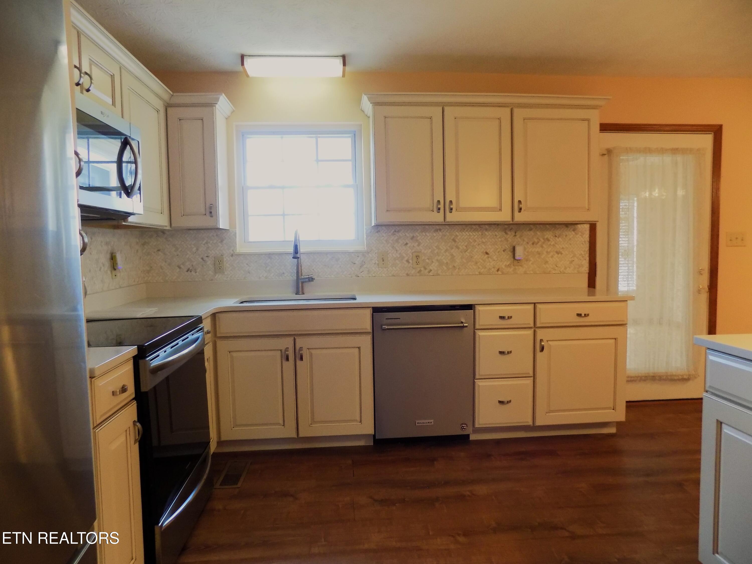509 Alpine Circle Talbott, TN 37877 - Photo 5 of 44 Kitchen