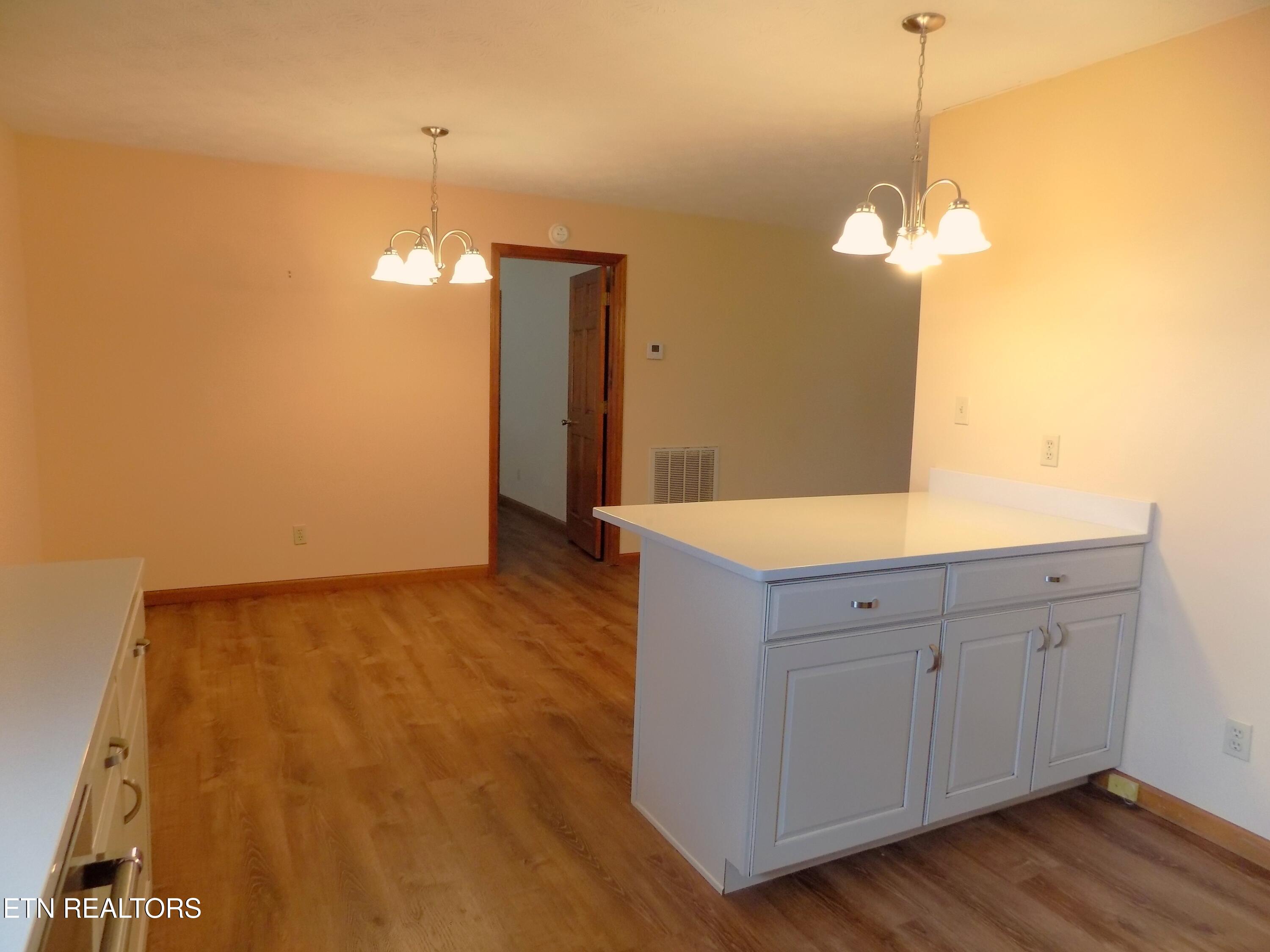 509 Alpine Circle Talbott, TN 37877 - Photo 6 of 44 Dining Room