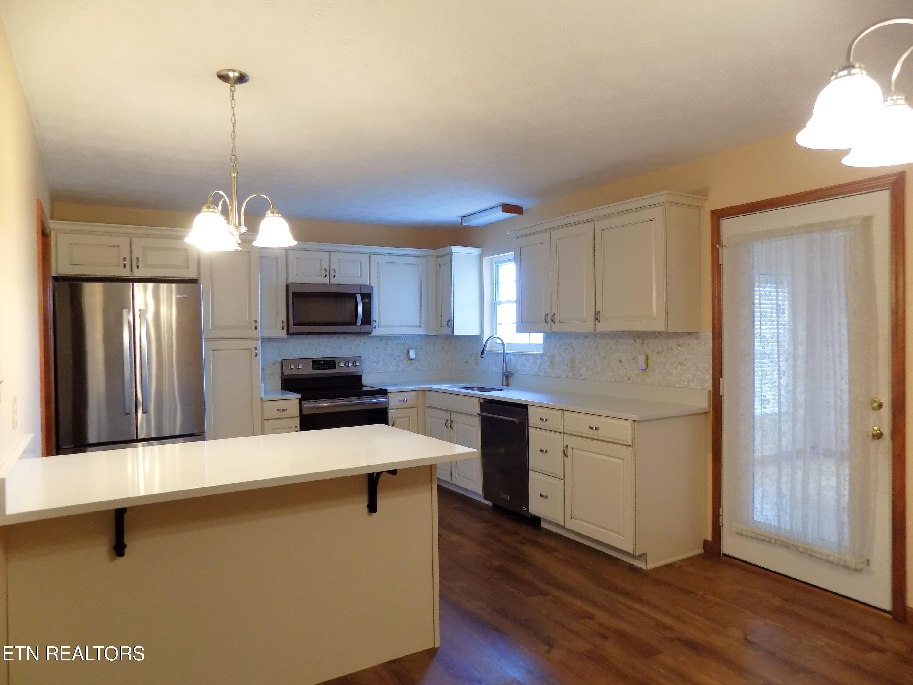 509 Alpine Circle Talbott, TN 37877 - Photo 7 of 44 Kitchen