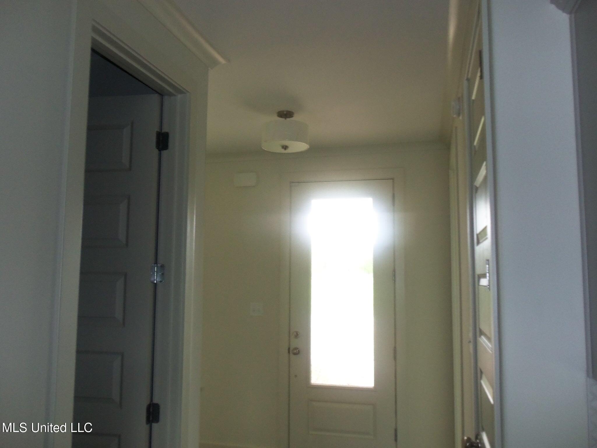 3372 Blooming Grv Road Olive Branch, MS 38654 - Photo 4 of 23 100_1430