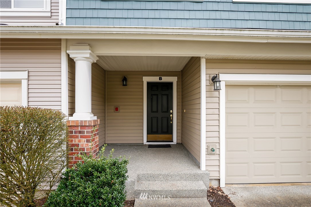 5009 Talbot Place South, Unit B Renton, WA 98055 - Photo 3 of 23