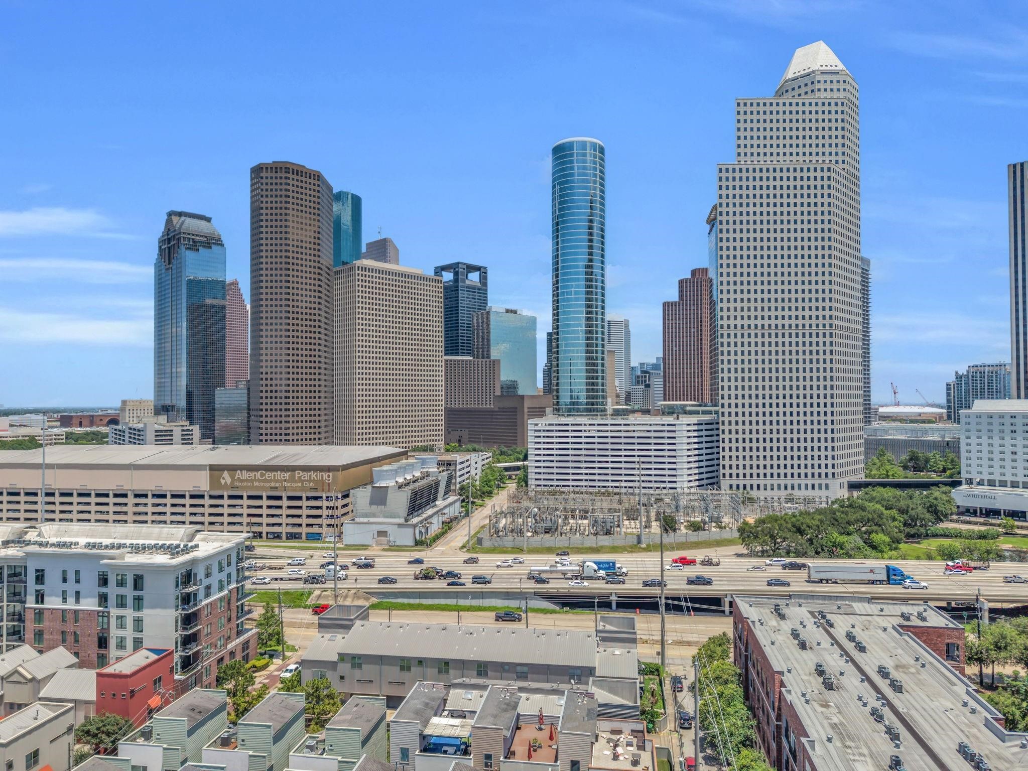 708 Ruthven Street Houston, TX 77019 - Photo 15 of 17 Located in sought-after Midtown, the heart of Houston's inner-city living.