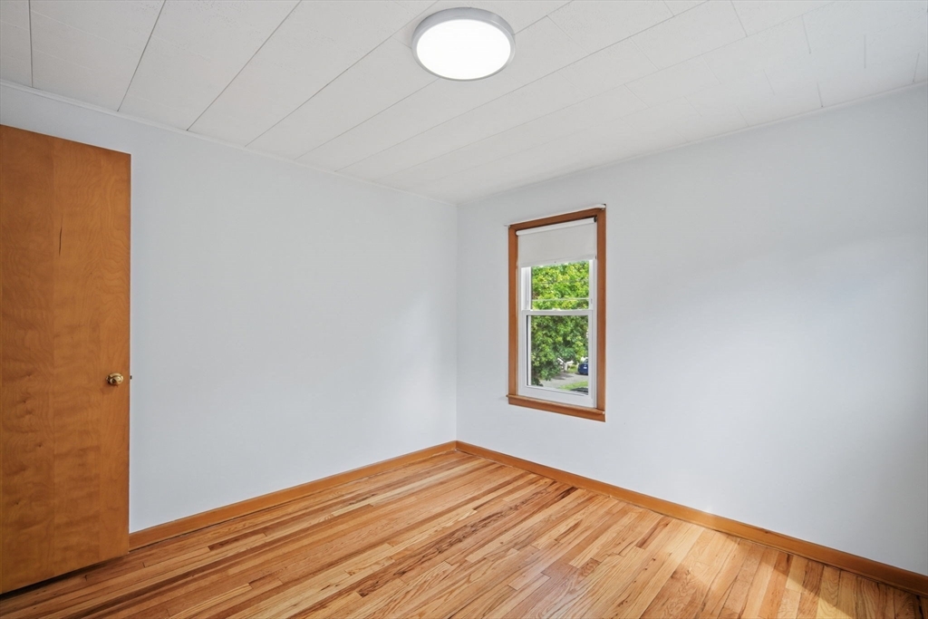 115 Connecticut Avenue Springfield, MA 01104 - Photo 29 of 40