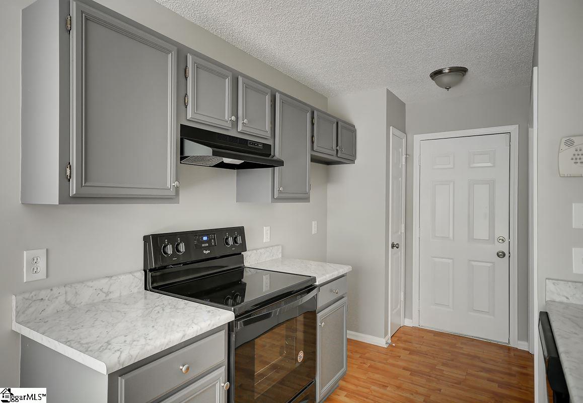 301 Jacqueline Road Piedmont, SC 29673 - Photo 3 of 31 Gallery Image 3