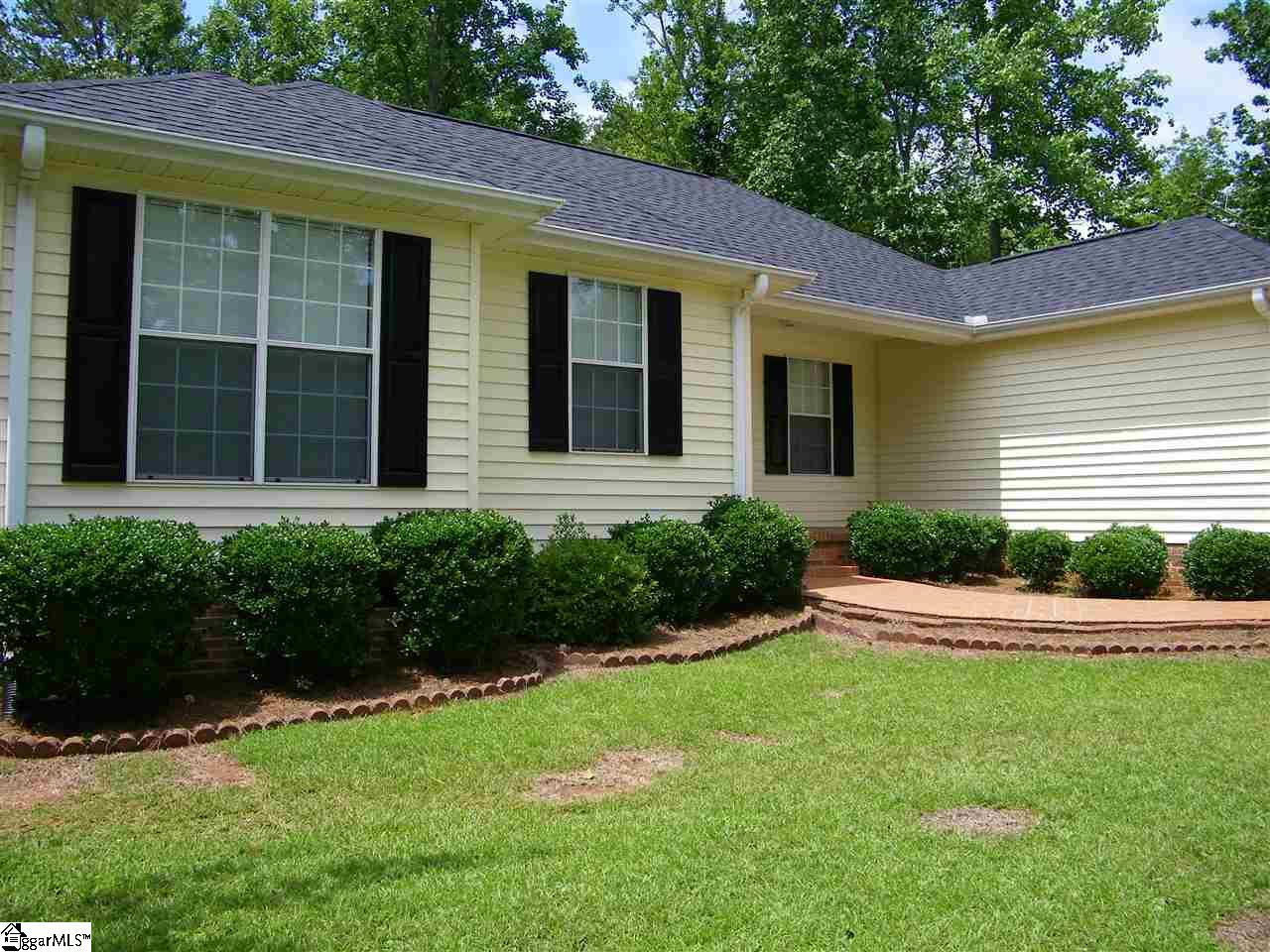 301 Jacqueline Road Piedmont, SC 29673 - Photo 4 of 31 Gallery Image 4