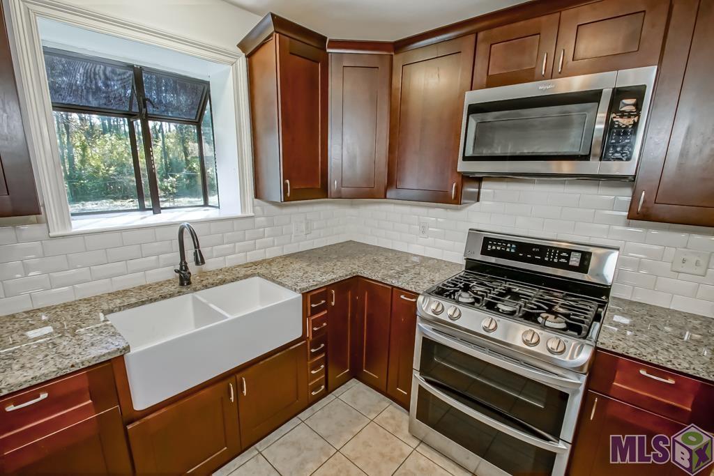 9786 Hooper Road Baton Rouge, LA 70818 - Photo 5 of 26