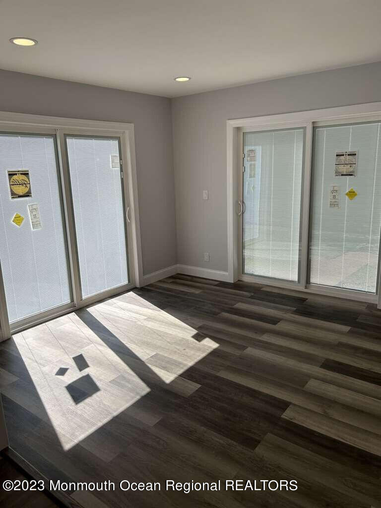 48 East Piazza Tasso Freehold, NJ 07728 - Photo 13 of 21 Feuer.13