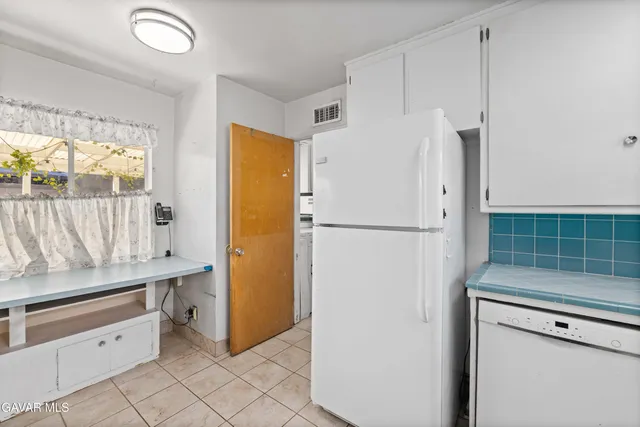 $450,000 | 1118 Avenue K E Lancaster Ca East, Lancaster, CA 93535