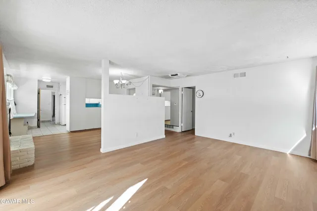 $450,000 | 1118 Avenue K E Lancaster Ca East, Lancaster, CA 93535