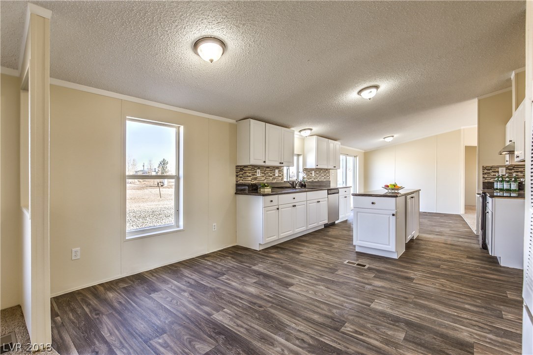 5581 Vicki Ann Road Pahrump, NV 89048 - Photo 9 of 35 Gallery Image 9