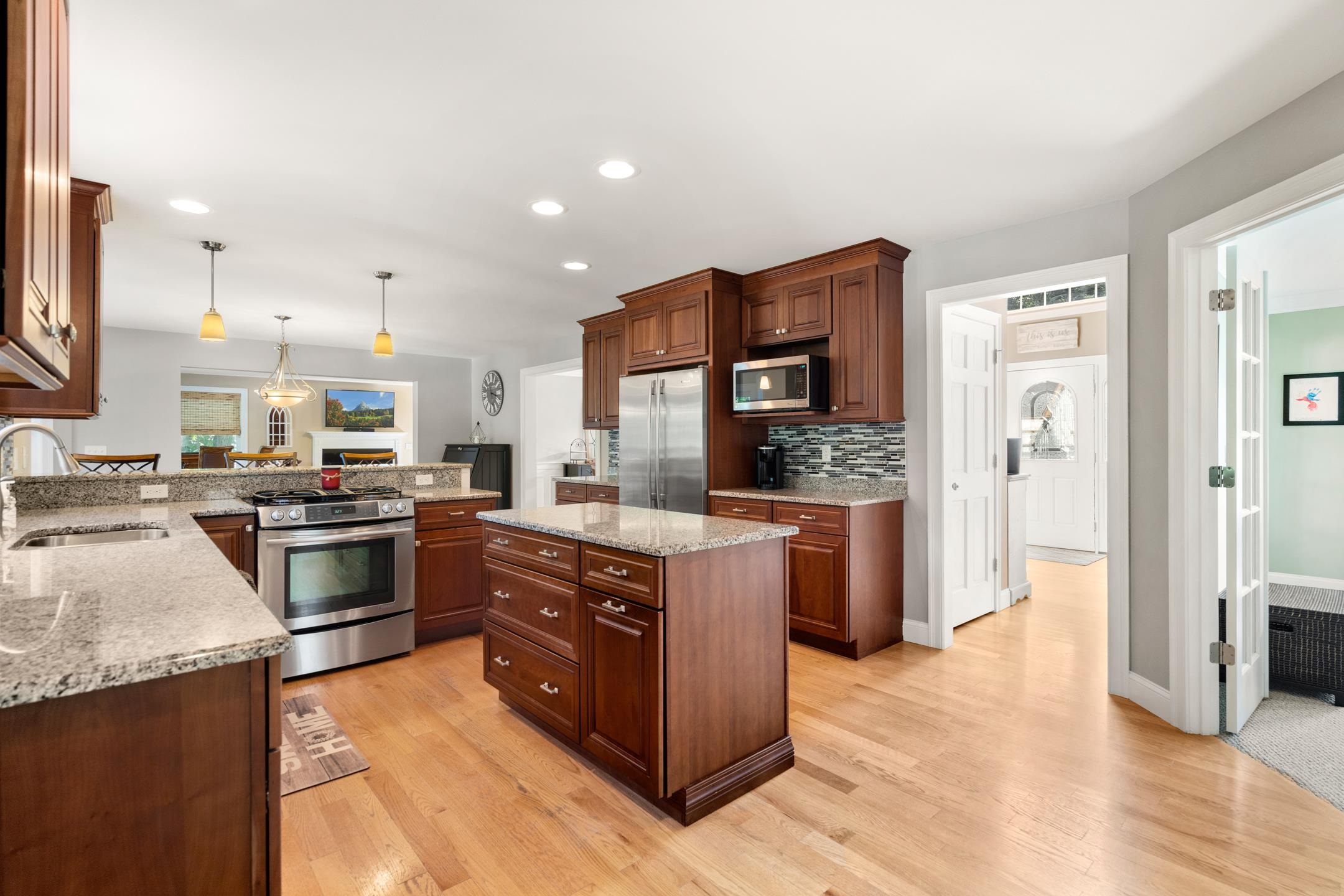 38 Jackman Ridge Road Windham, NH 03087 - Photo 7 of 40