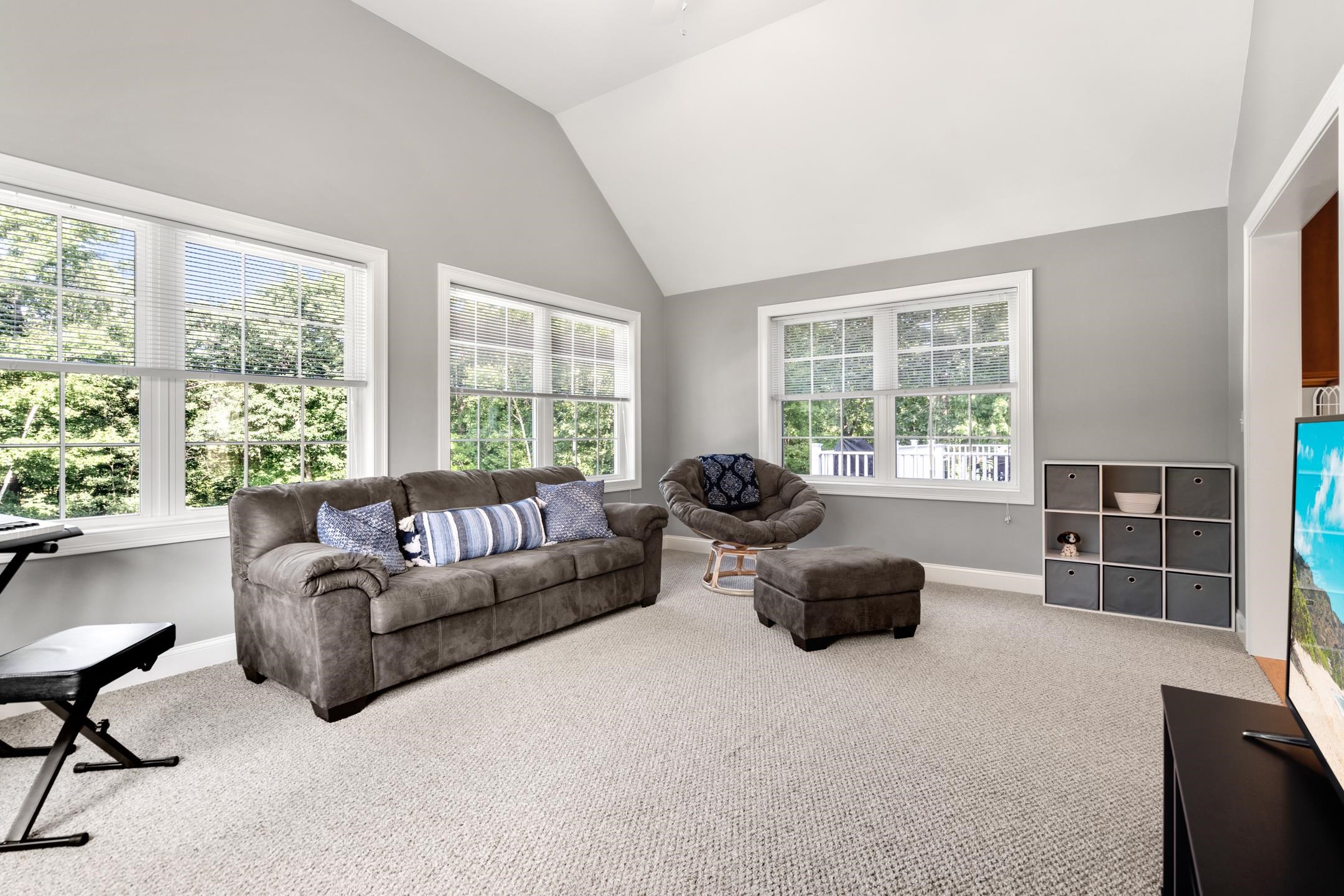 38 Jackman Ridge Road Windham, NH 03087 - Photo 9 of 40