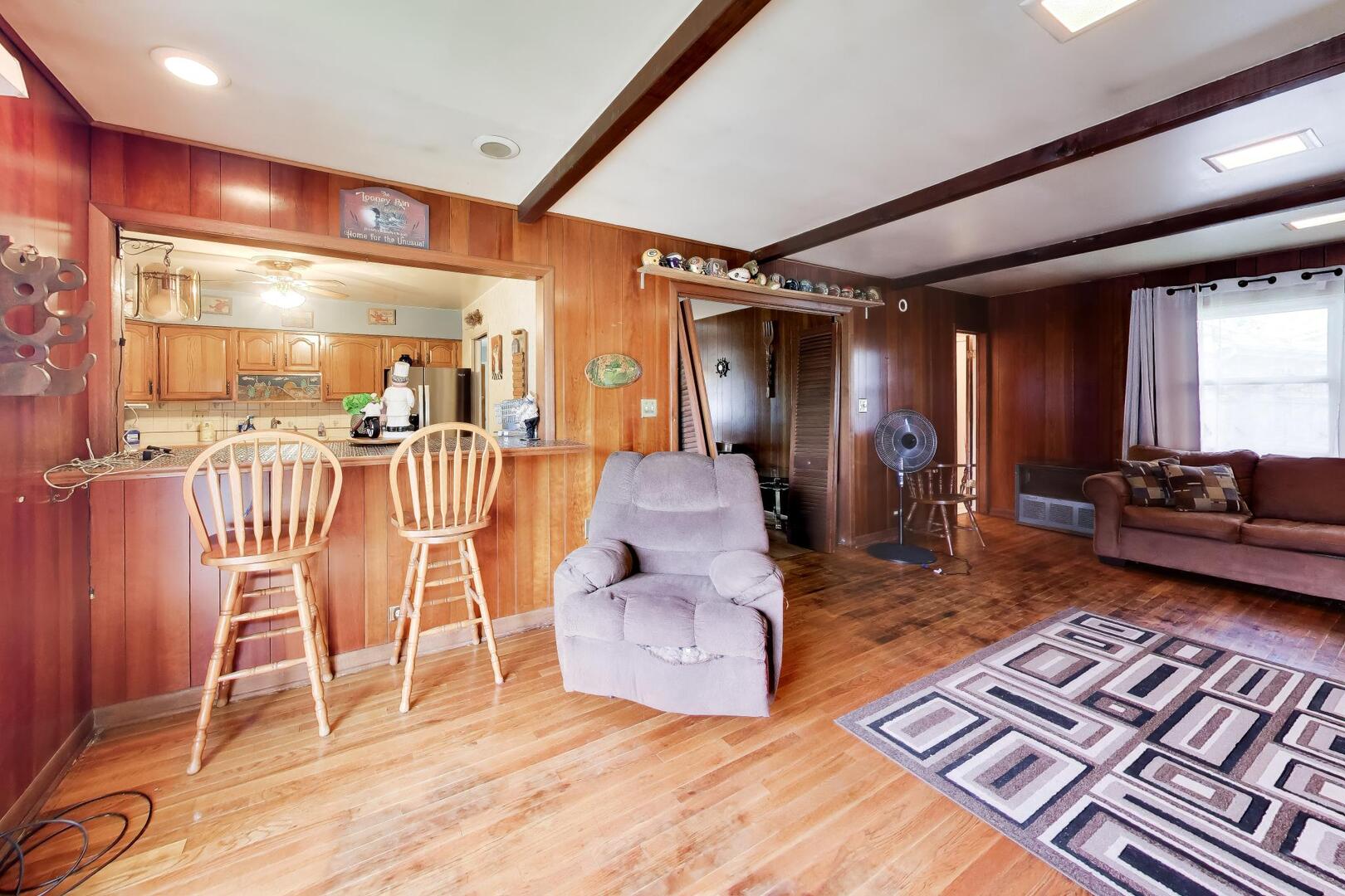 75 Ridgewood Road Elk Grove Village, IL 60007 - Photo 12 of 22 Gallery Image 12