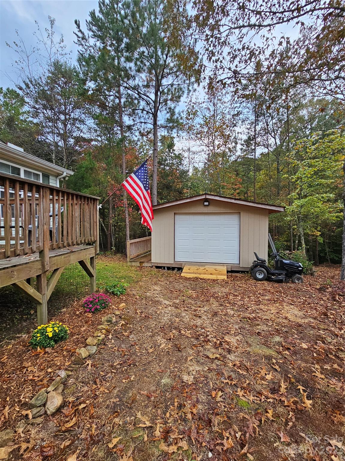 224 McDaniel Road Blacksburg, SC 29702 - Photo 20 of 20 a view of backyard and wooden fence