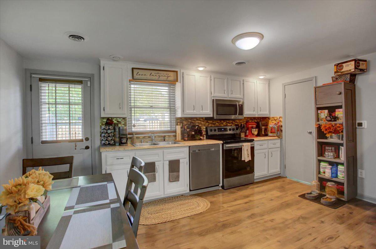 344 Ridge Avenue Waynesboro, PA 17268 - Photo 8 of 26 Gallery Image 8
