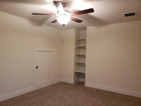 $2,595 | 11 Pheasant Run, Sanger, TX 76266