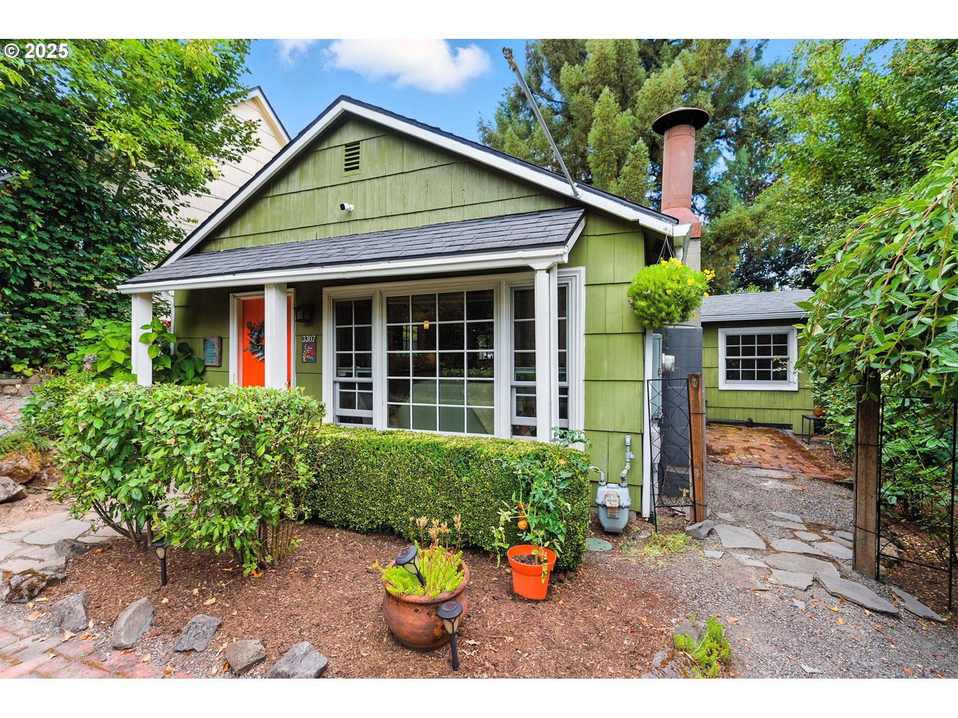 3307 Southwest Spring Garden Street Portland, OR 97219 - Photo 4 of 29 Gallery Image 4