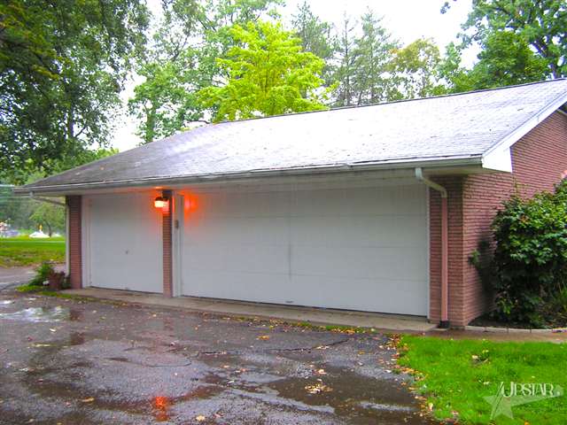 1702 South Hadley Road Fort Wayne, IN 46804 - Photo 24 of 25 Gallery Image 24