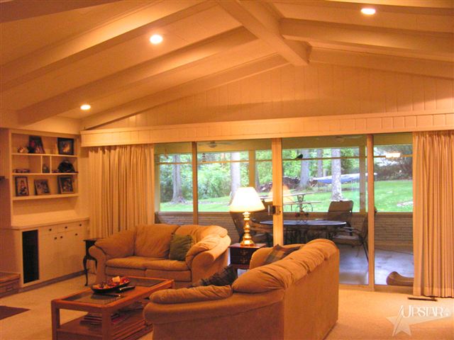 1702 South Hadley Road Fort Wayne, IN 46804 - Photo 4 of 25 Gallery Image 4