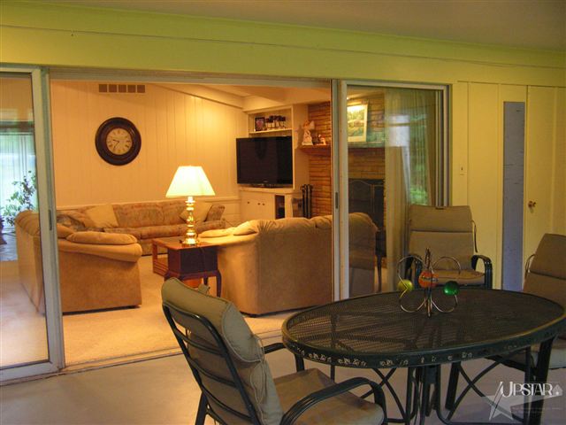 1702 South Hadley Road Fort Wayne, IN 46804 - Photo 8 of 25 Gallery Image 8