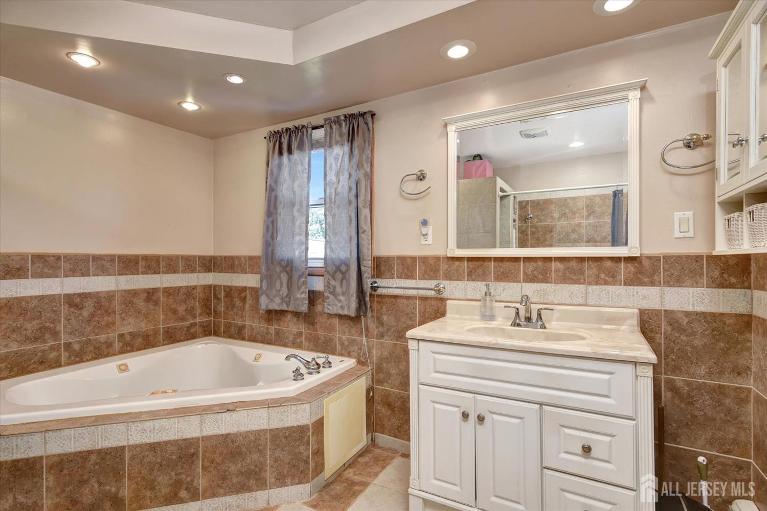 36 Piersoll Road Old Bridge, NJ 08857 - Photo 19 of 38 Gallery Image 19