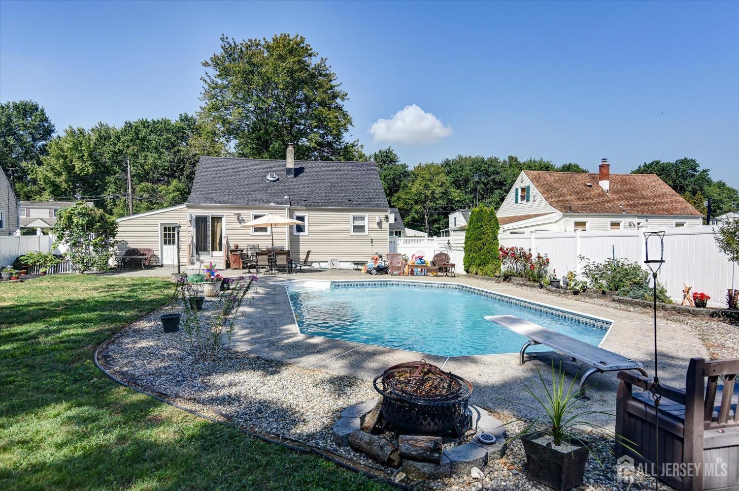 36 Piersoll Road Old Bridge, NJ 08857 - Photo 5 of 38 Gallery Image 5