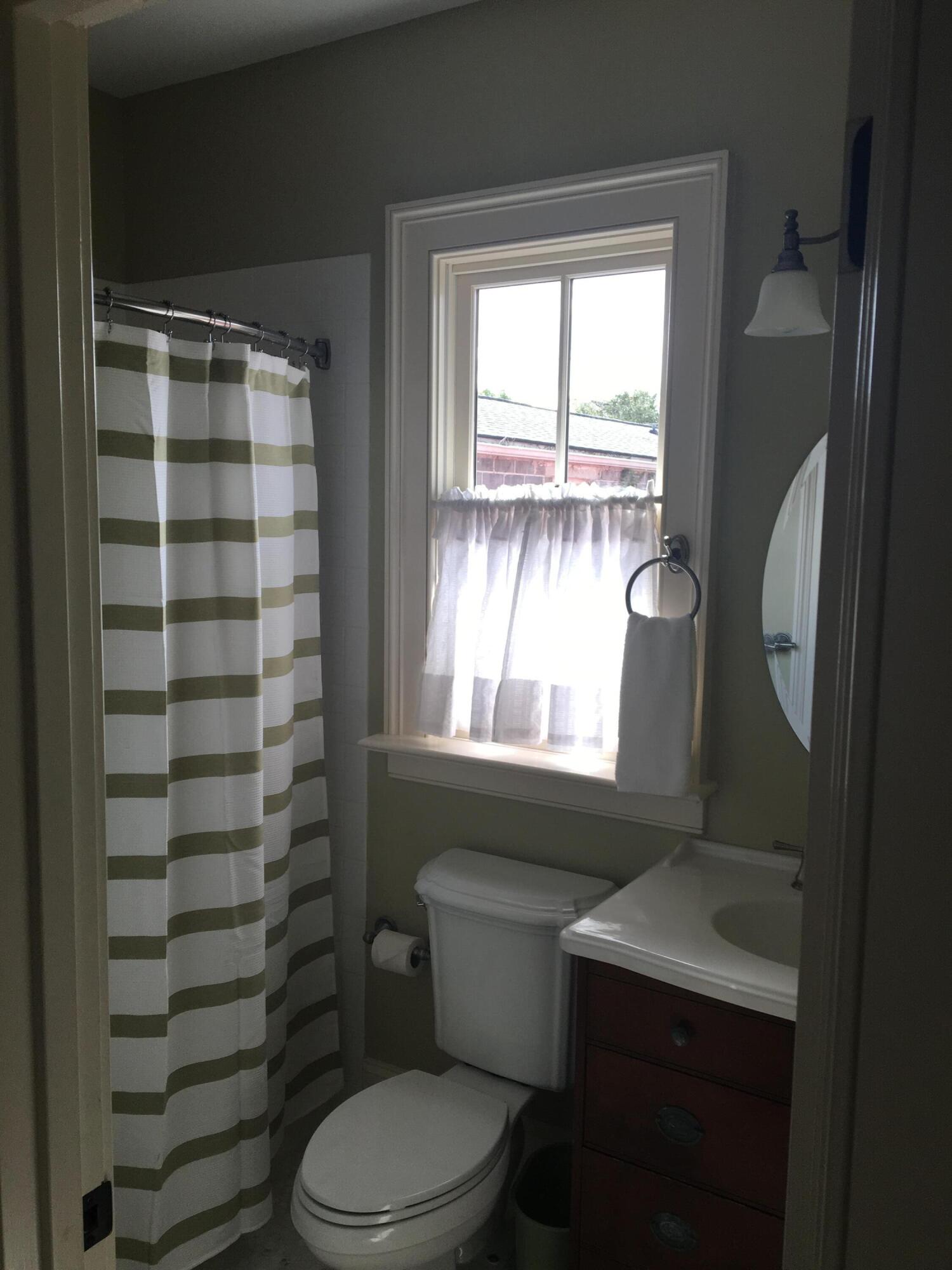 17 West Street Charleston, SC 29401 - Photo 7 of 27 IMG_5069 (2)