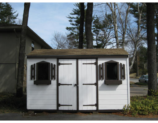 57 Kinnicutt Road Worcester, MA 01602 - Photo 5 of 9 Gallery Image 5