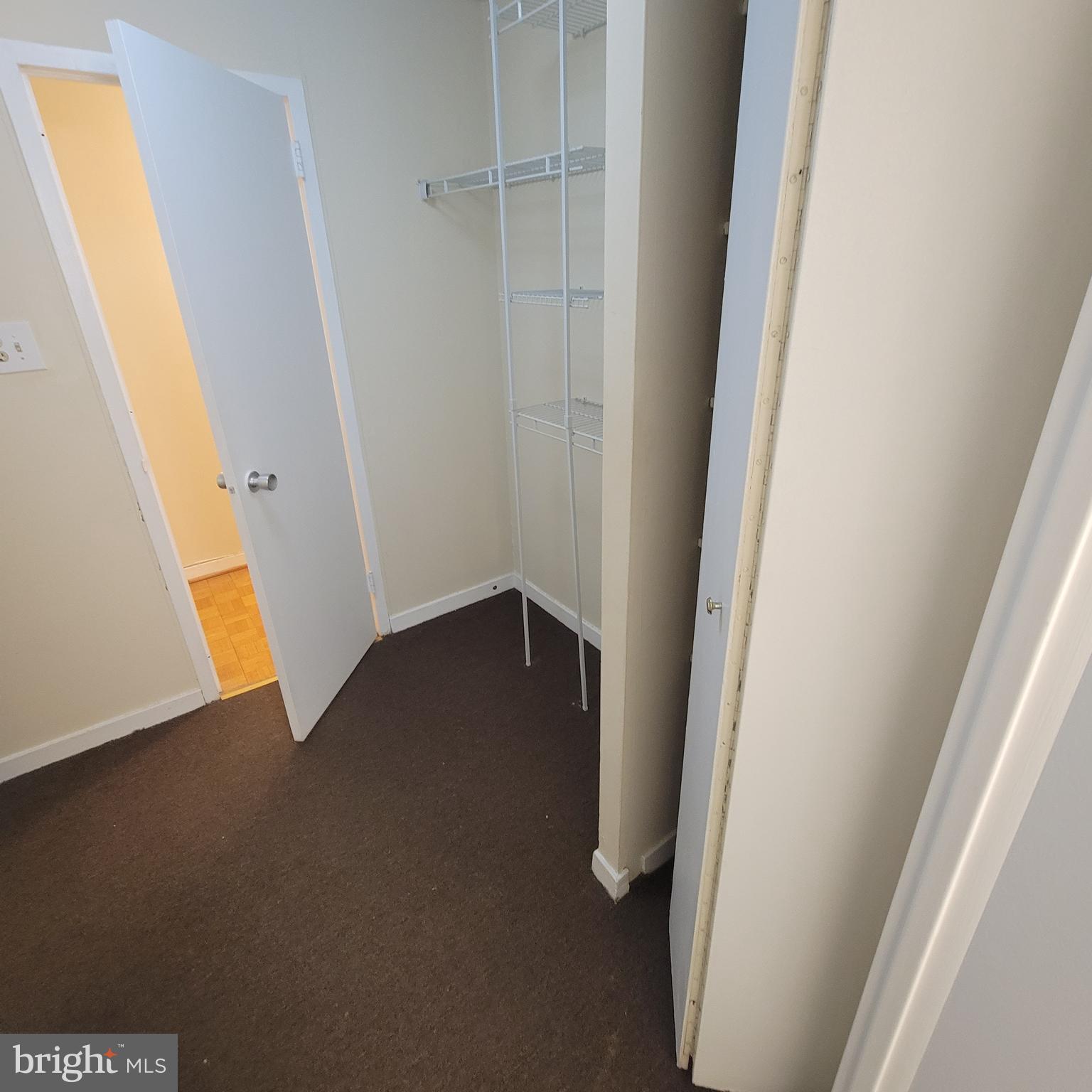 224-30 West Rittenhouse Square, Unit 1403 Philadelphia, PA 19103 - Photo 15 of 24 Dressing Room