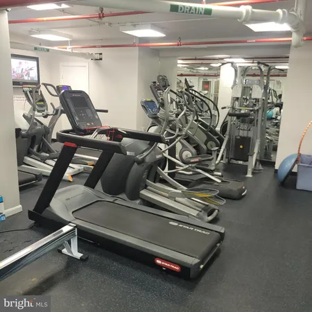 $1,425 | 224-30 West Rittenhouse Square, Unit 1403, Philadelphia, PA 19103